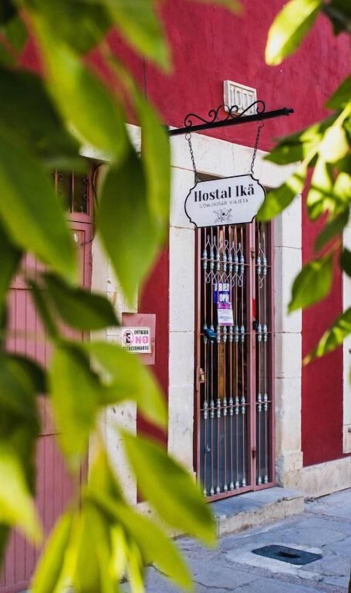 Varios Hostal Iká