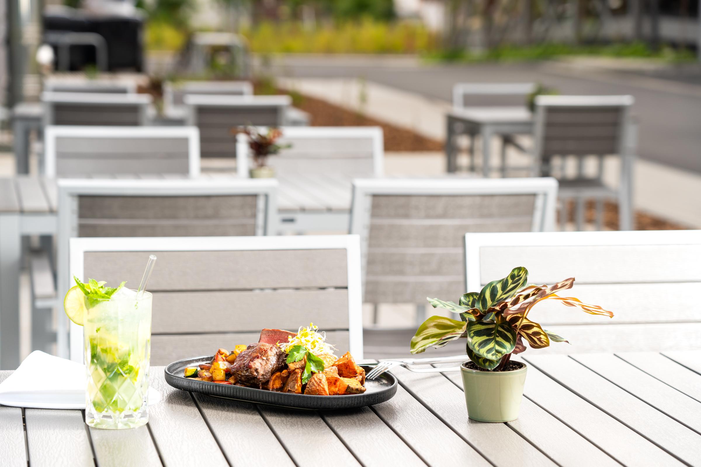 Restaurant Leonardo Royal Hotel Cologne Bonn Airport
