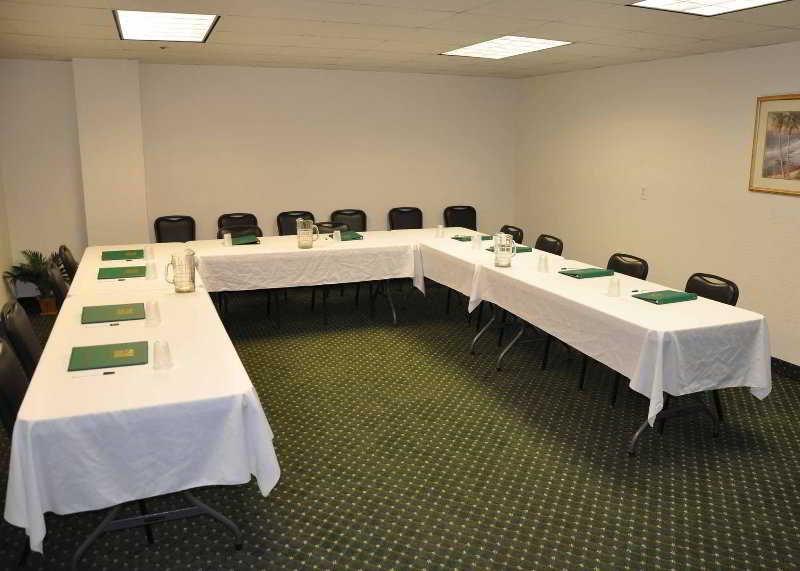 Centro de Negocios Quality Inn & Suites Galveston - Beachfront