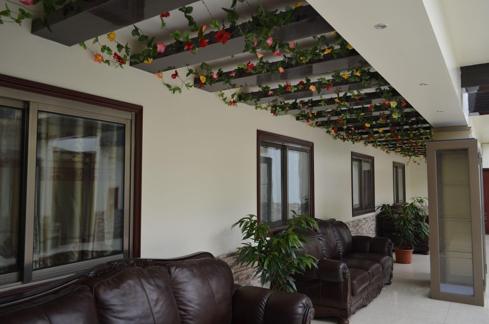 Vista Lobby Hotel 198