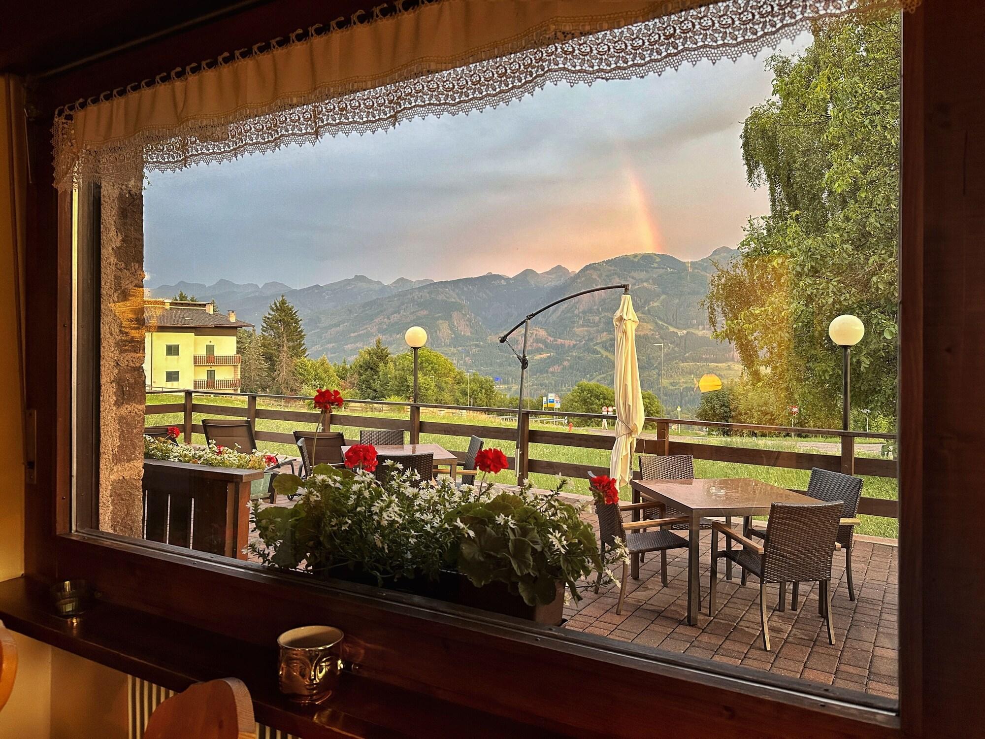 Vista Exterior Hotel Garni Edy