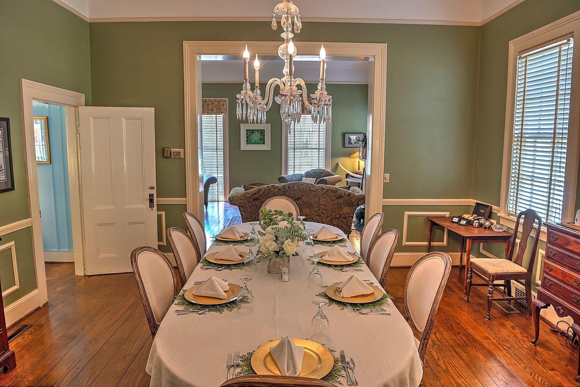 Restaurant Open Gates Bed & Breakfast