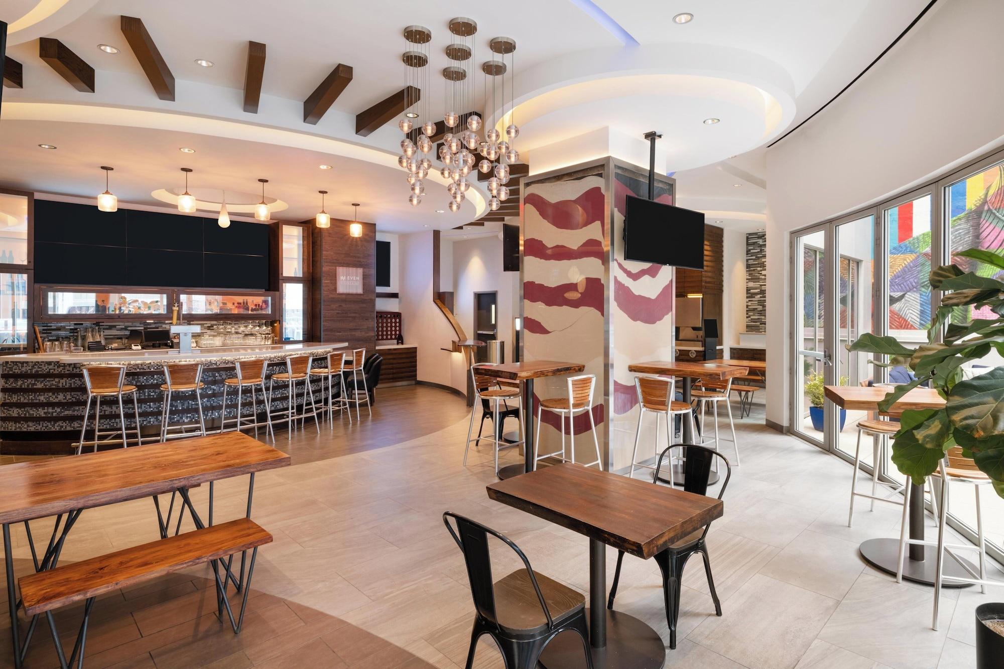 Restaurant EVEN Hotel New York - Midtown East by IHG