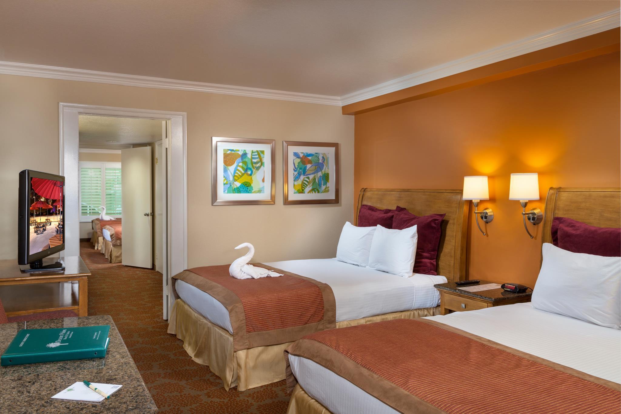Guest room Desert Palms Hotel & Suites