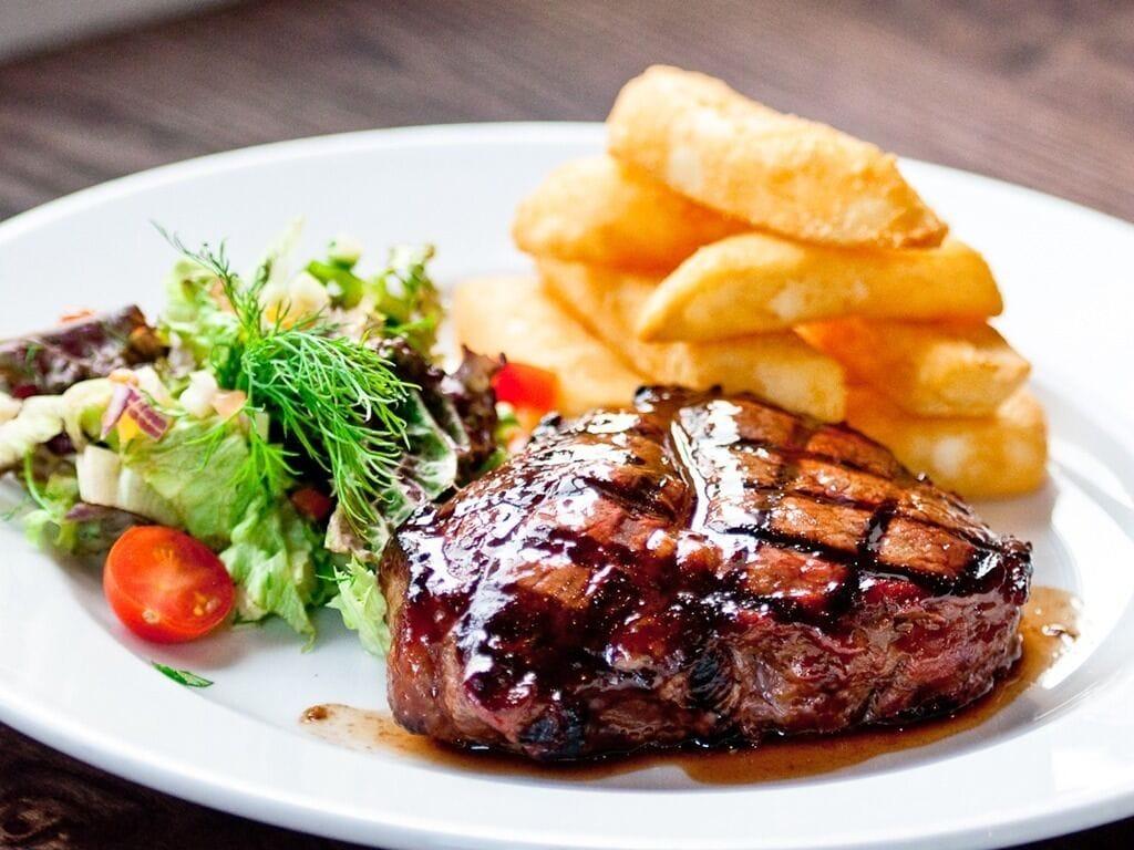 Restaurant The Percy Arms