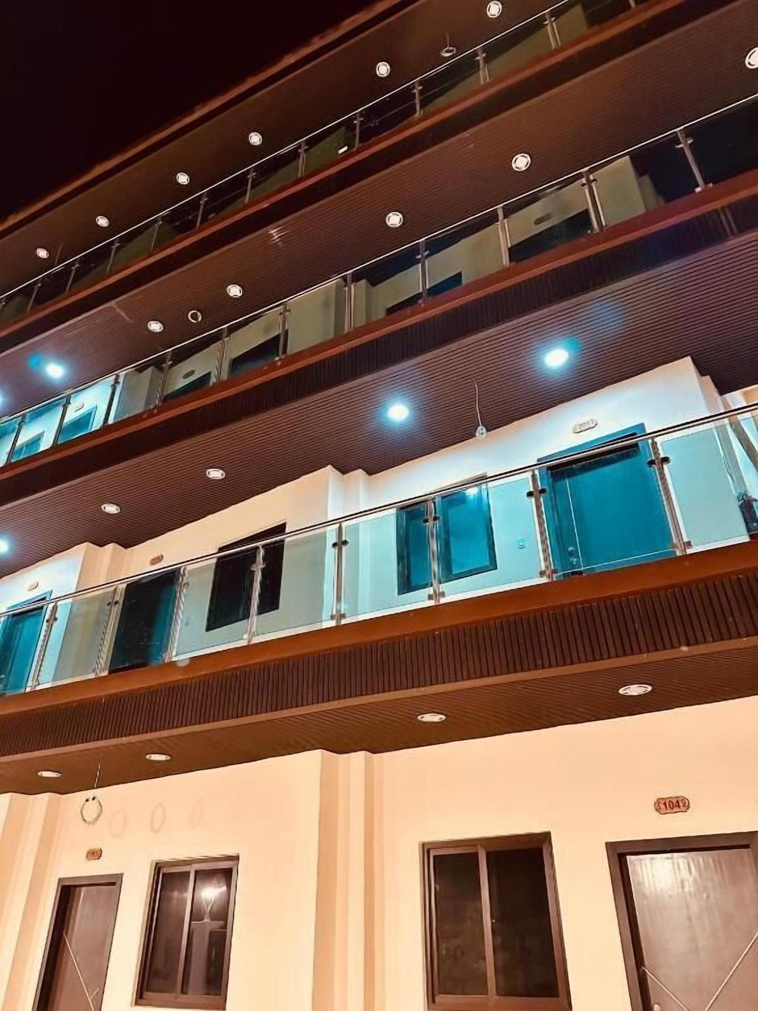 Vista Exterior HOTEL SEA QUEEN SUITE & GOLF CART RENTAL