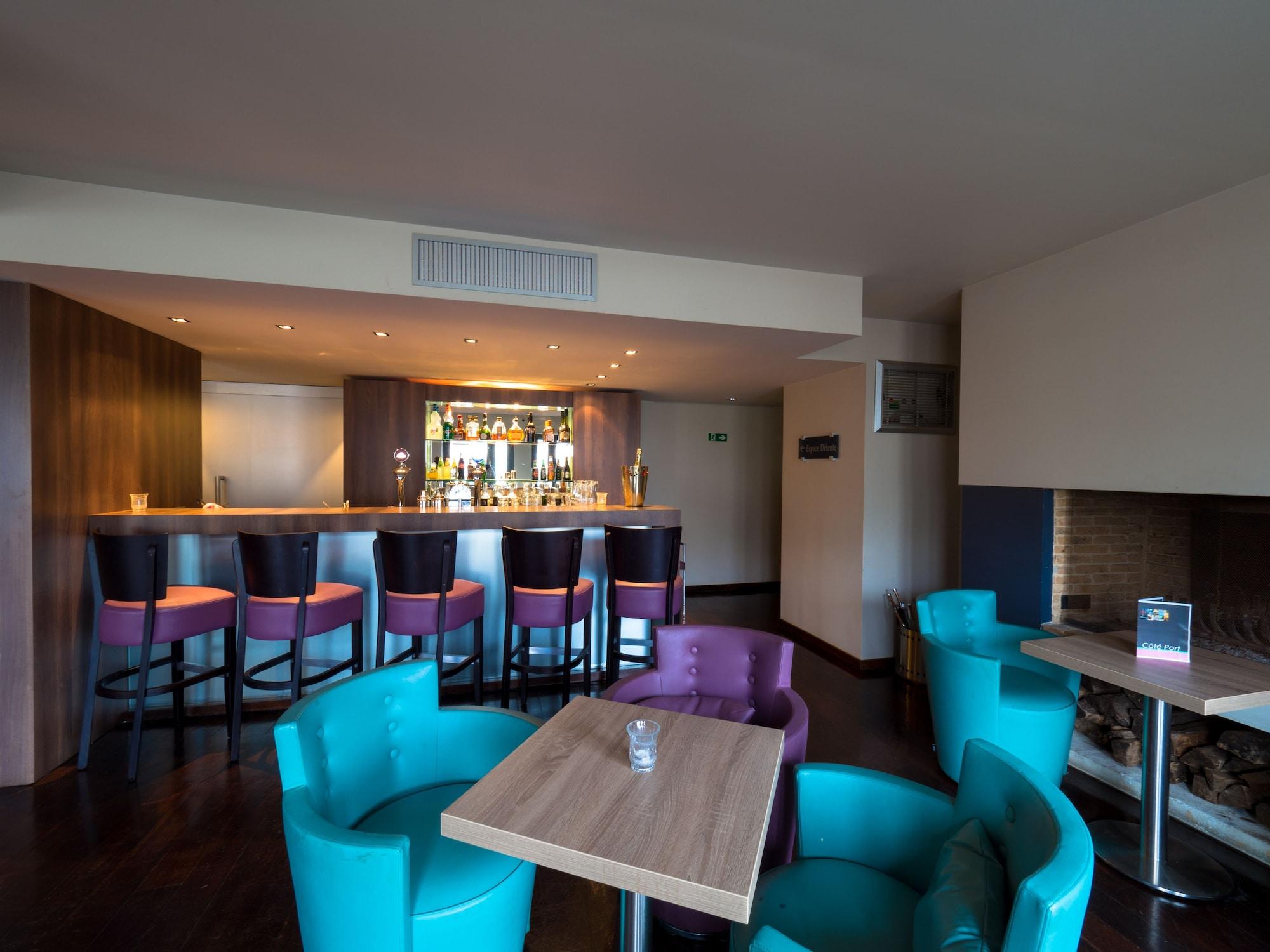 Bar/Salón Hotel du Casino