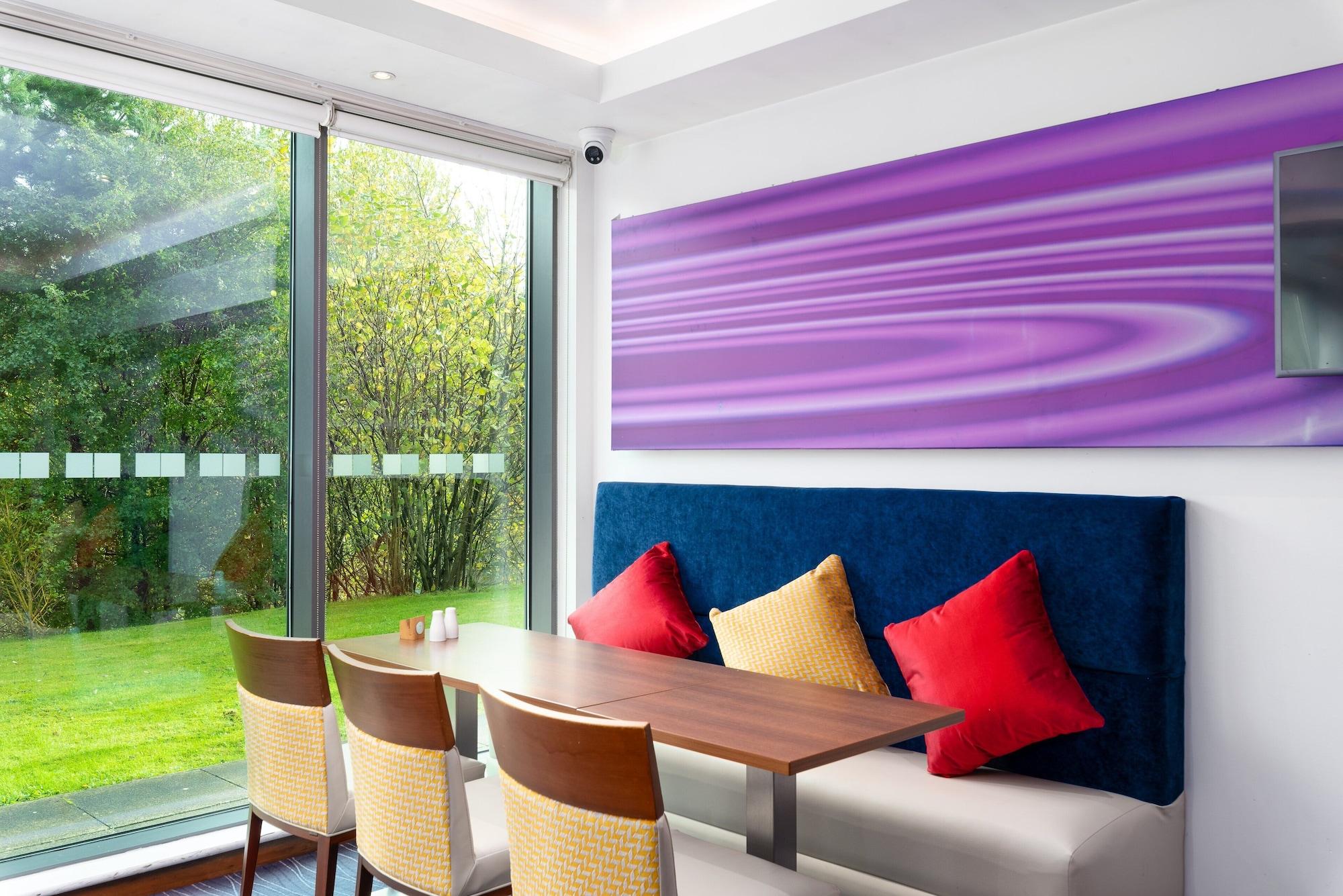 Restaurant Holiday Inn Express Hotel Burnley M65 JCT10 by IHG