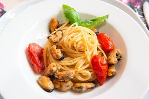 Actividad - Comparte tu amor por la pasta: clase de pasta y tiramisú en grupos pequeños en la casa de un local en Lecce