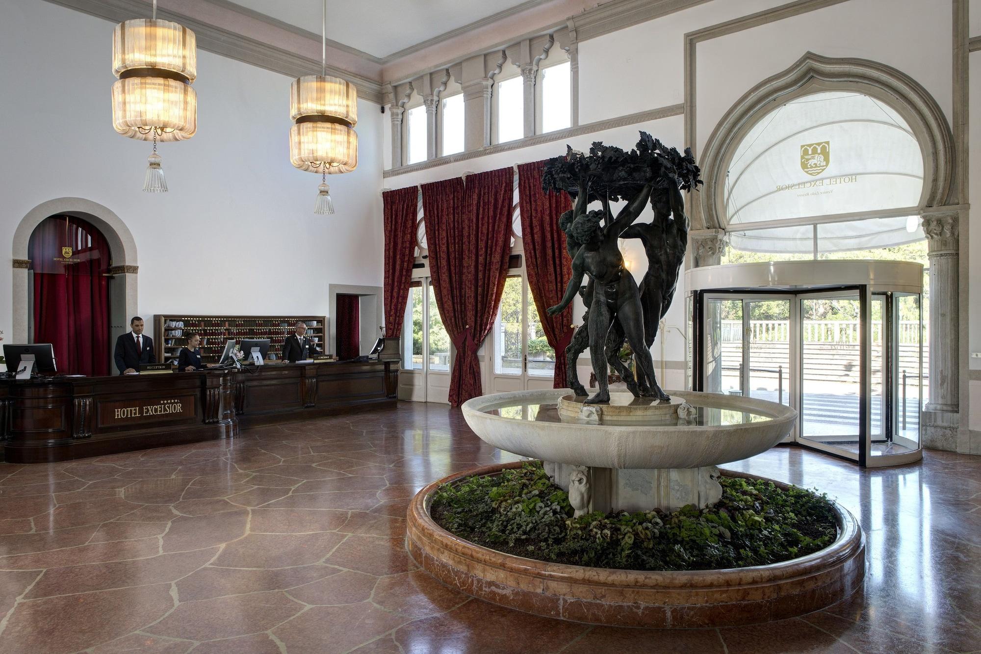 Vista Lobby Hotel Excelsior Venice