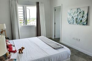 Alquiler Vacacional - Luxury beachfront villa with private pool and cozy Pavillon with private jacuzzi on rooftop terrace