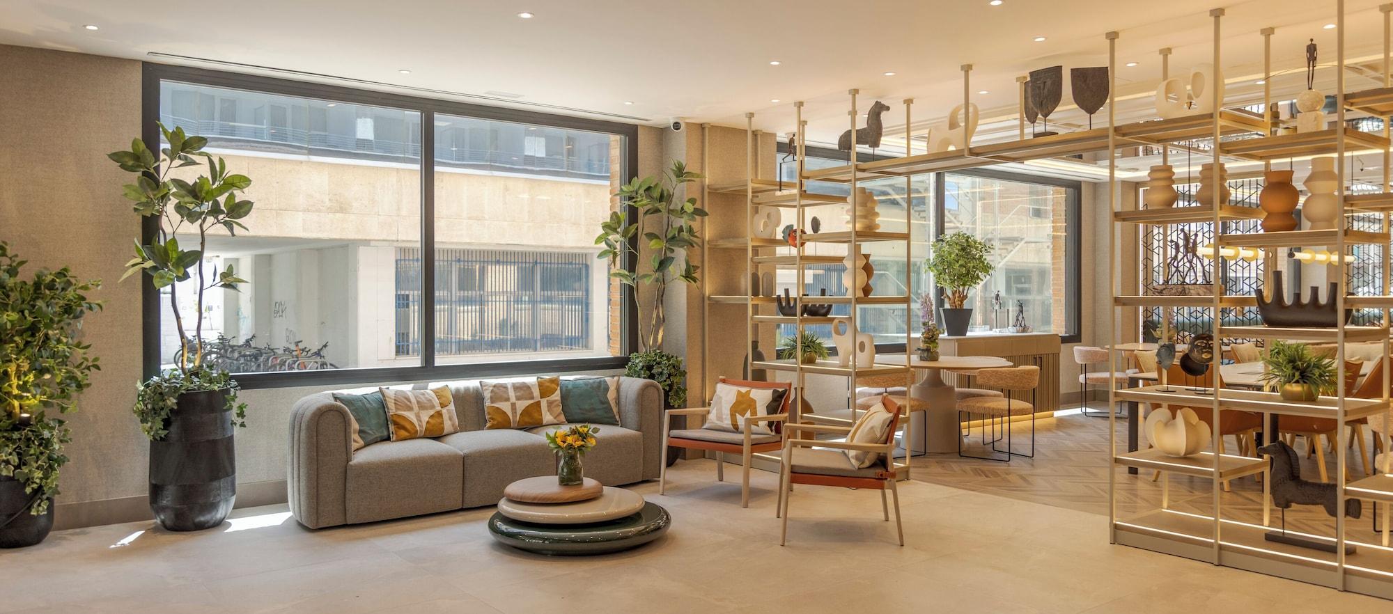 Varios Hotel ILUNION Romareda