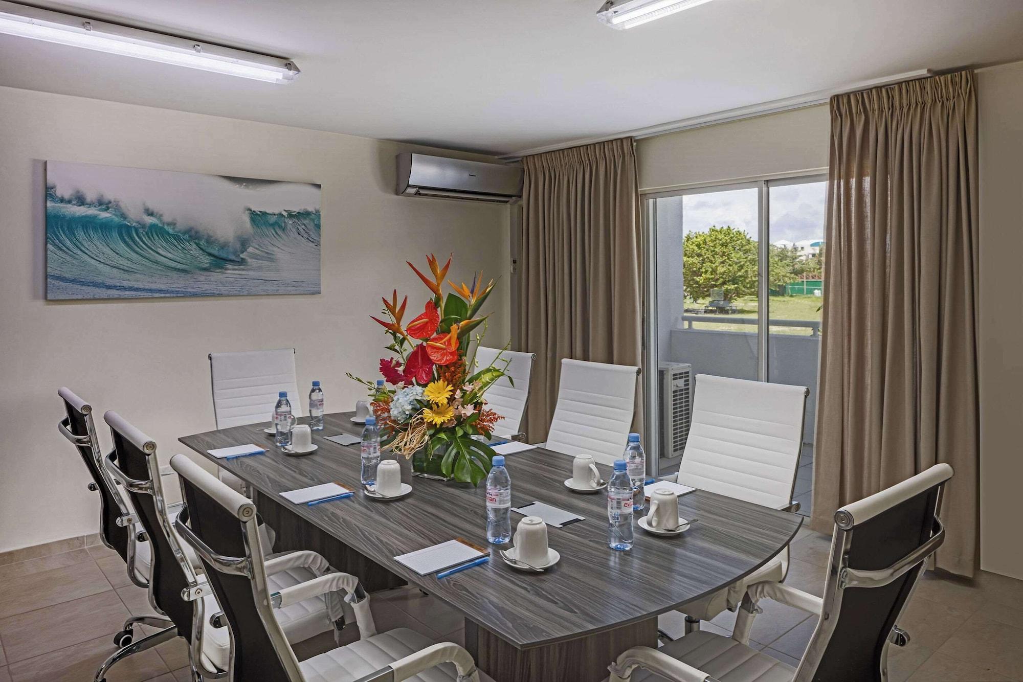 Sala de Reuniones The Atrium Beach Resort and Spa, an Ascend Collection Resort