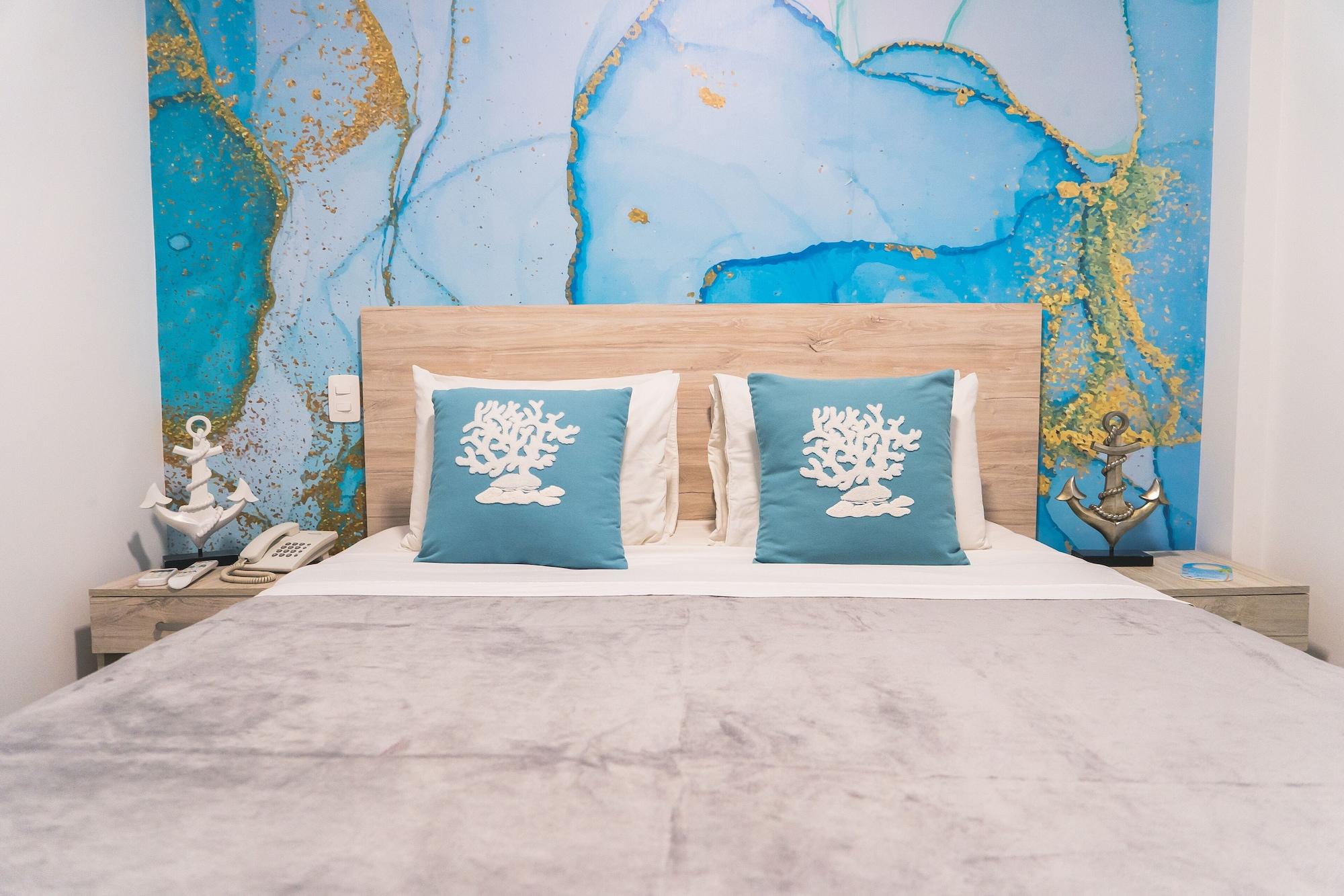 Varios Sea Colors Hotel