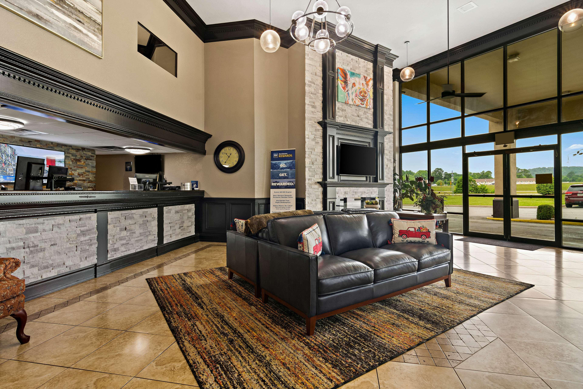 Vista Lobby Best Western Windsor Suites