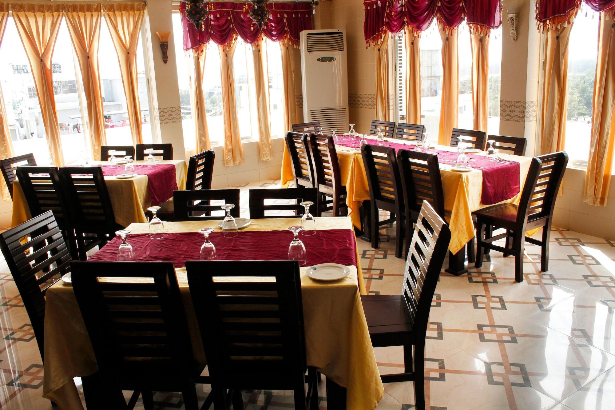 Restaurant Lighthouse Family Retreat