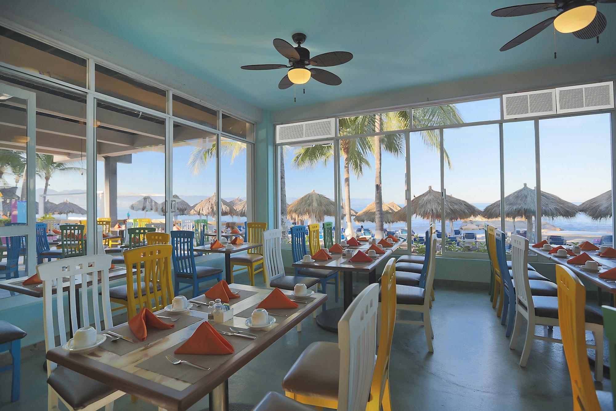 Restaurant Crown Paradise Club Puerto Vallarta All Inclusive