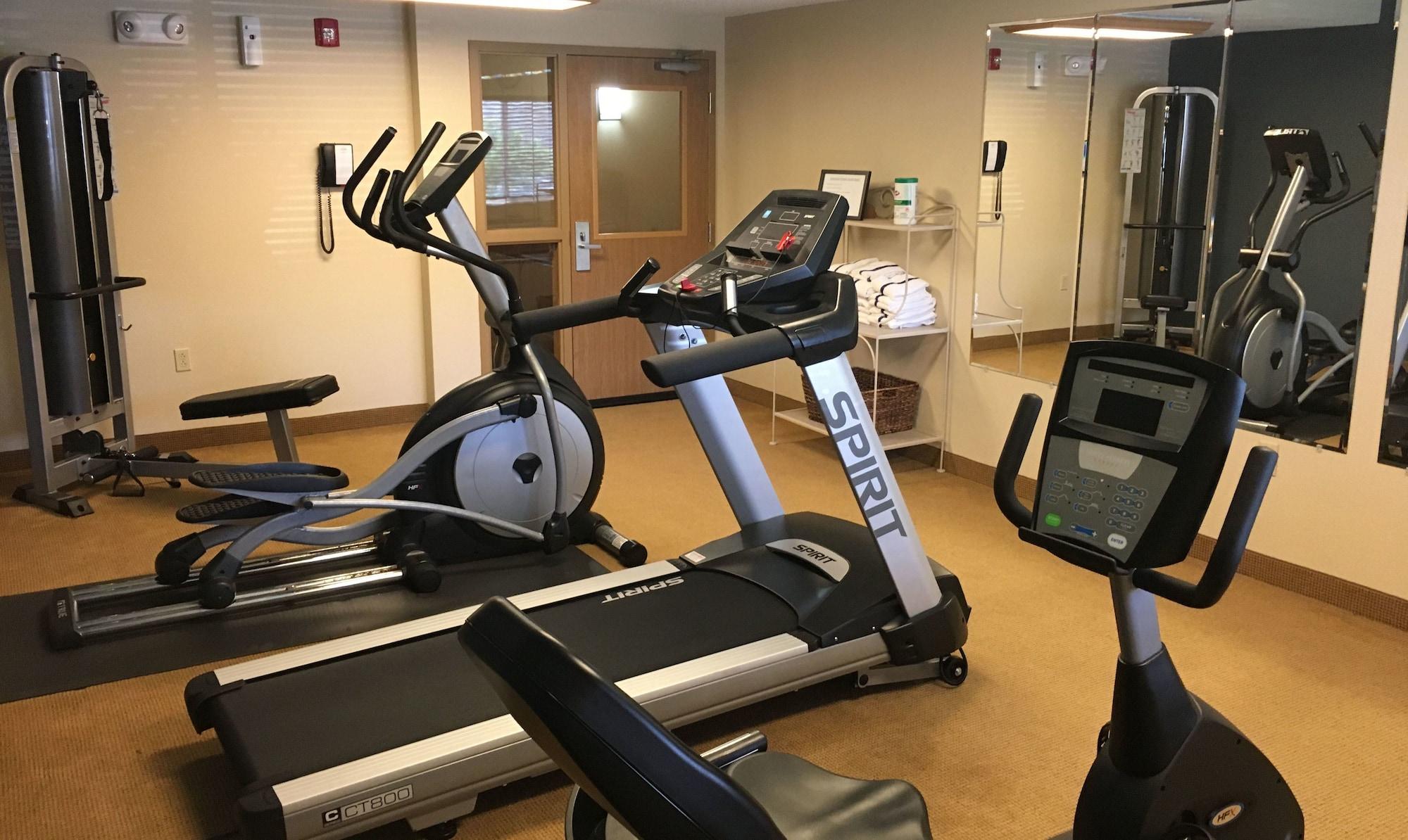 Gimnasio AmericInn by Wyndham Monmouth