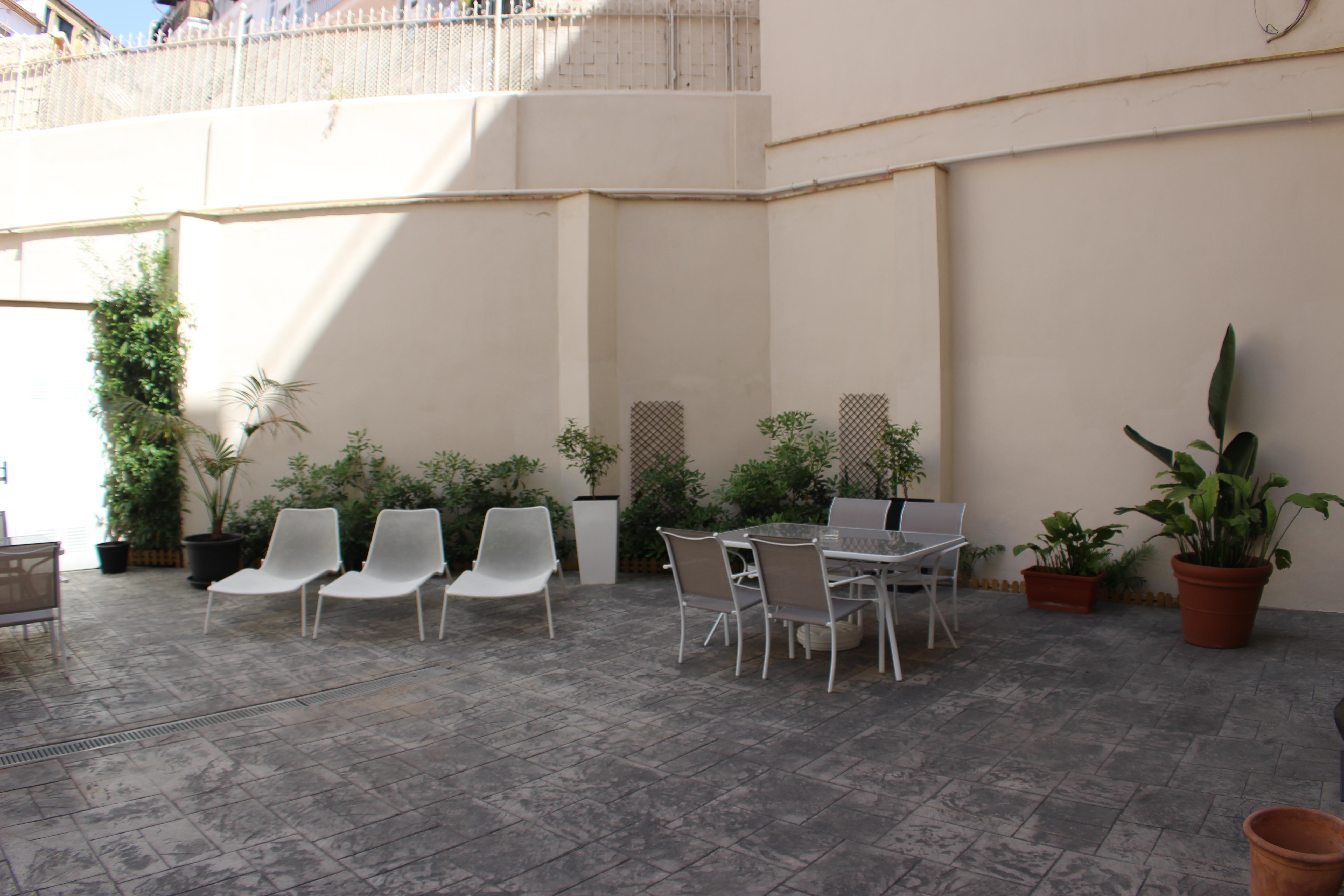 Vista Lobby Soho Valencia Apartments