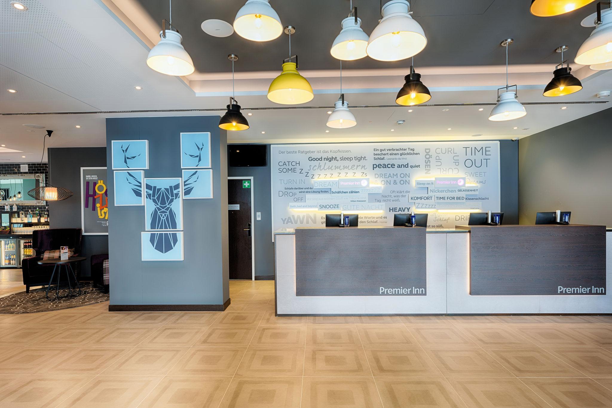 Vista Lobby Premier Inn Berlin Airport