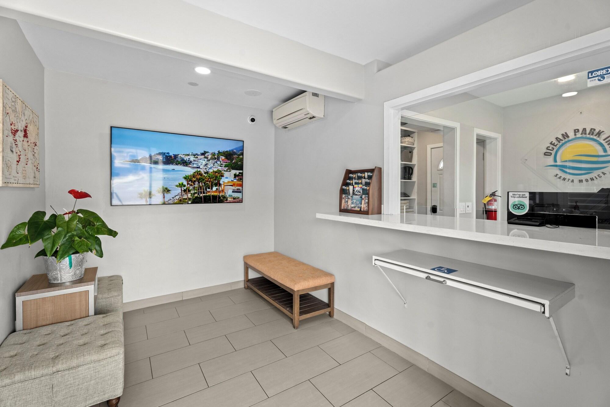 Vista Lobby Ocean Park Inn