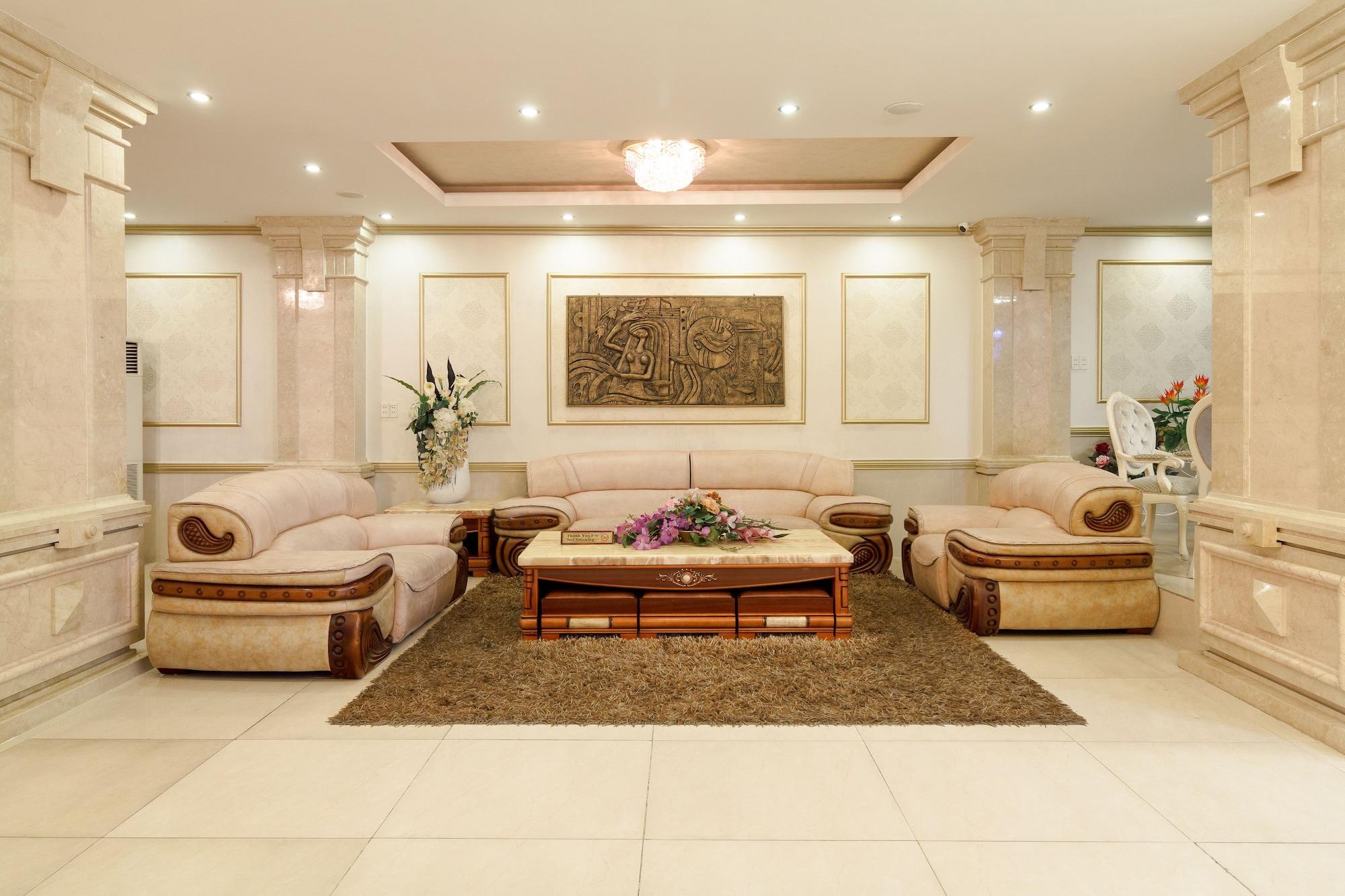 Vista Lobby Romeliess Hotel