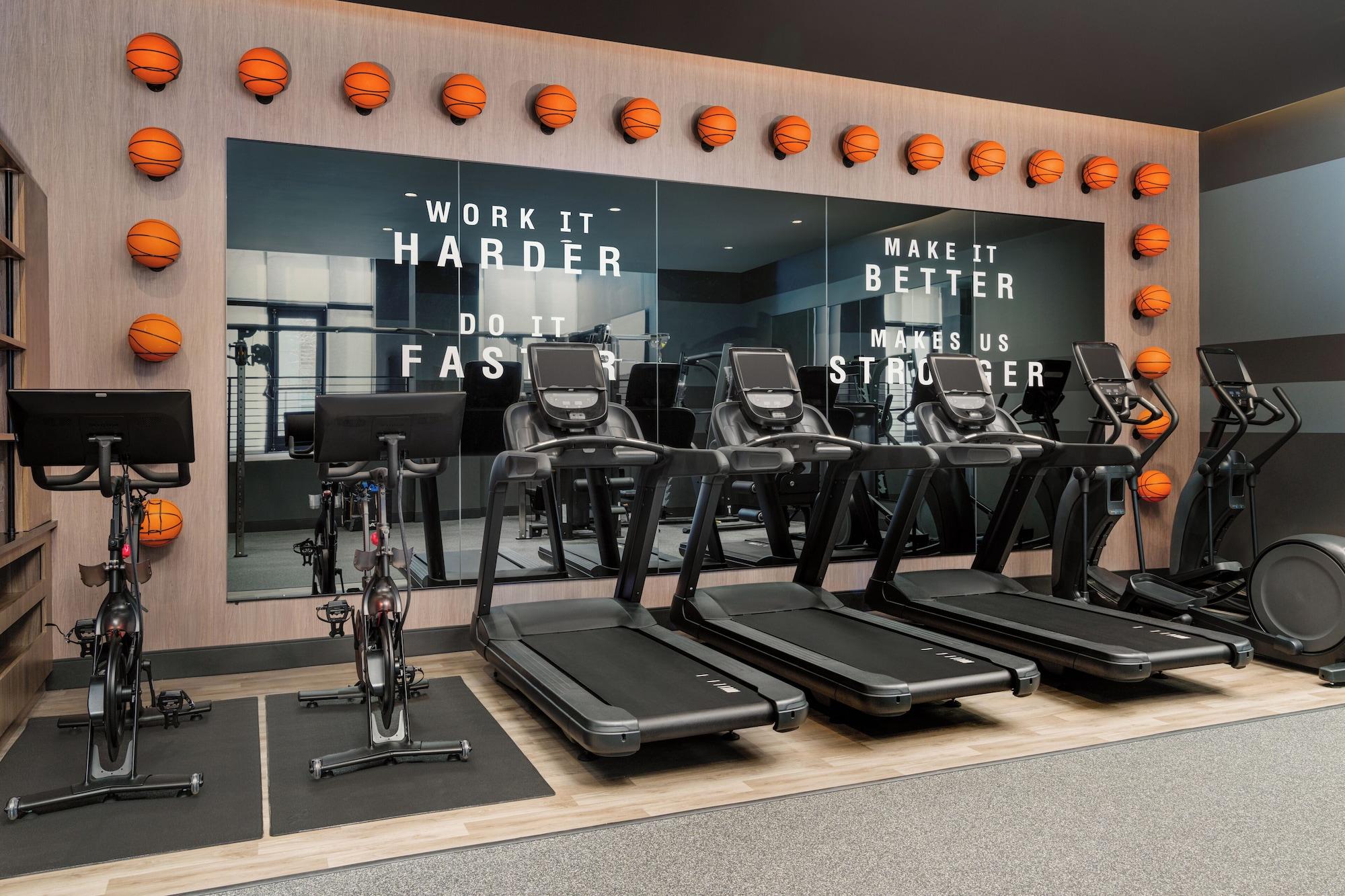 Gimnasio Tempo By Hilton Raleigh Downtown