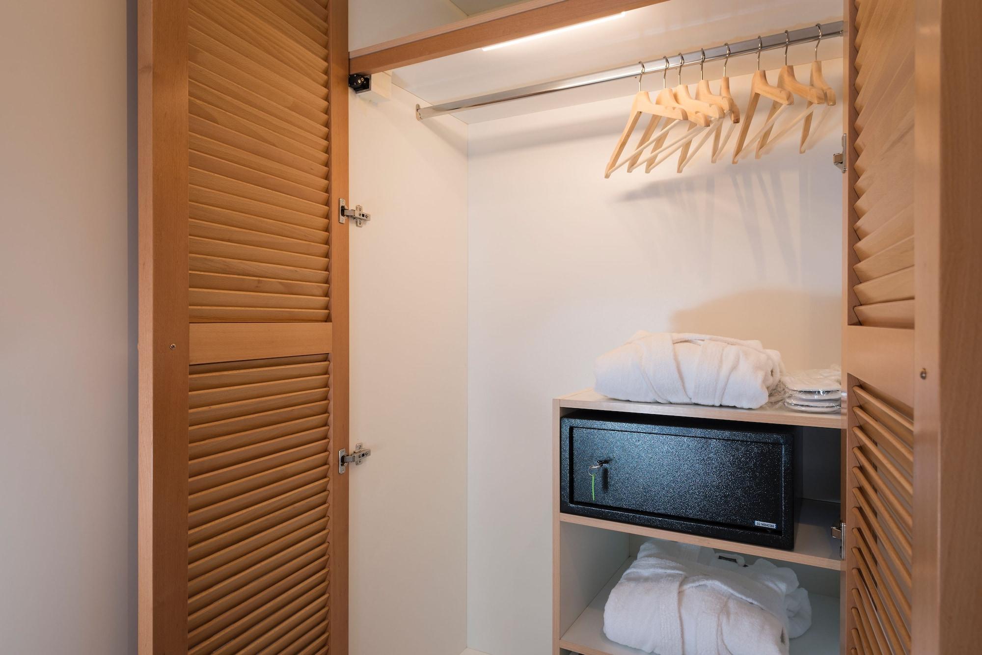 Set de Habitación Hermes Beach Front