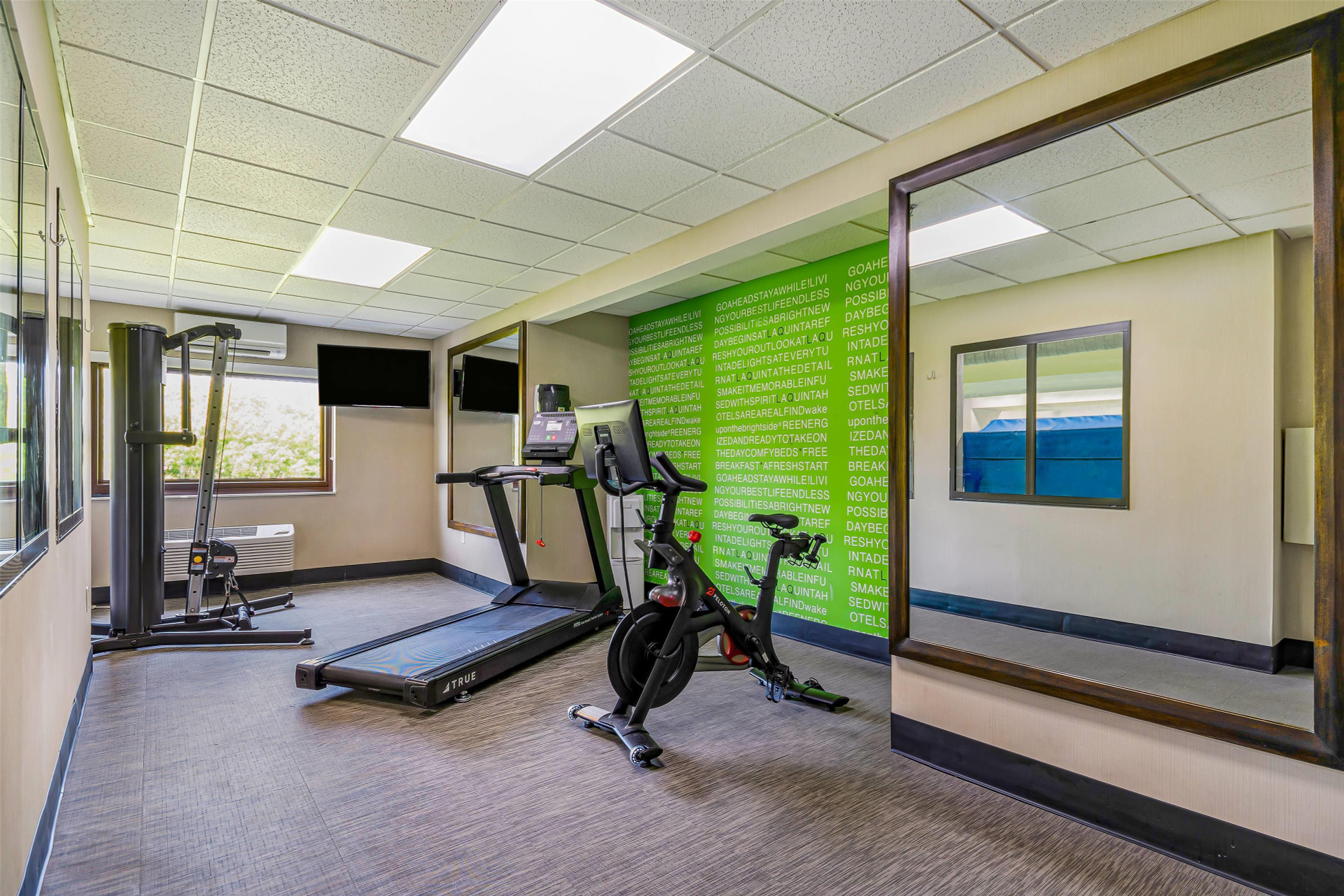 Gimnasio La Quinta Inn & Suites by Wyndham Batavia