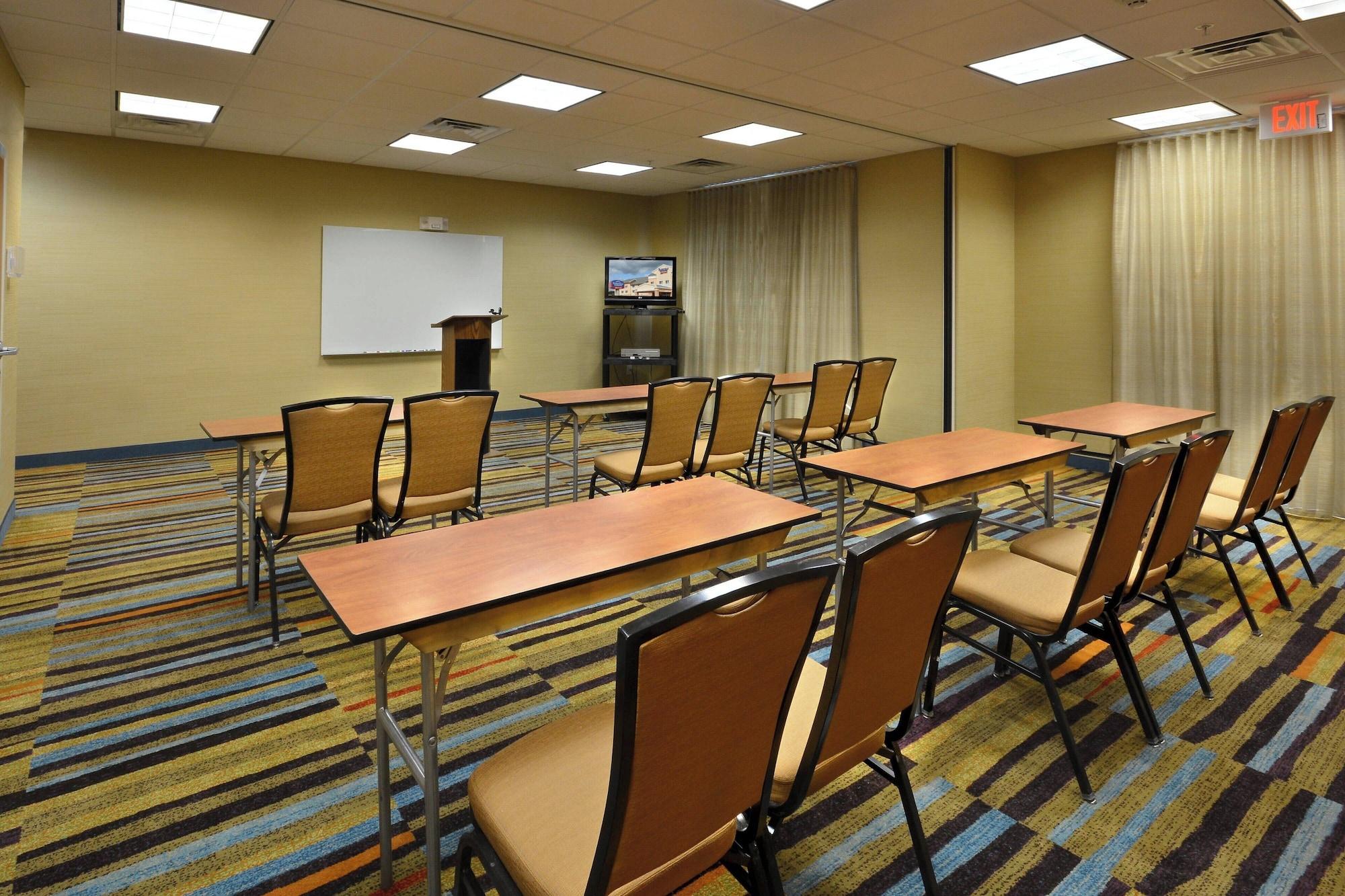 Sala de Reuniones Fairfield Inn & Suites by Marriott