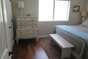 Alquiler Vacacional - Cozy Remodeled Getaway in Continental Country Club, Large Wooded Lot & Wildlife