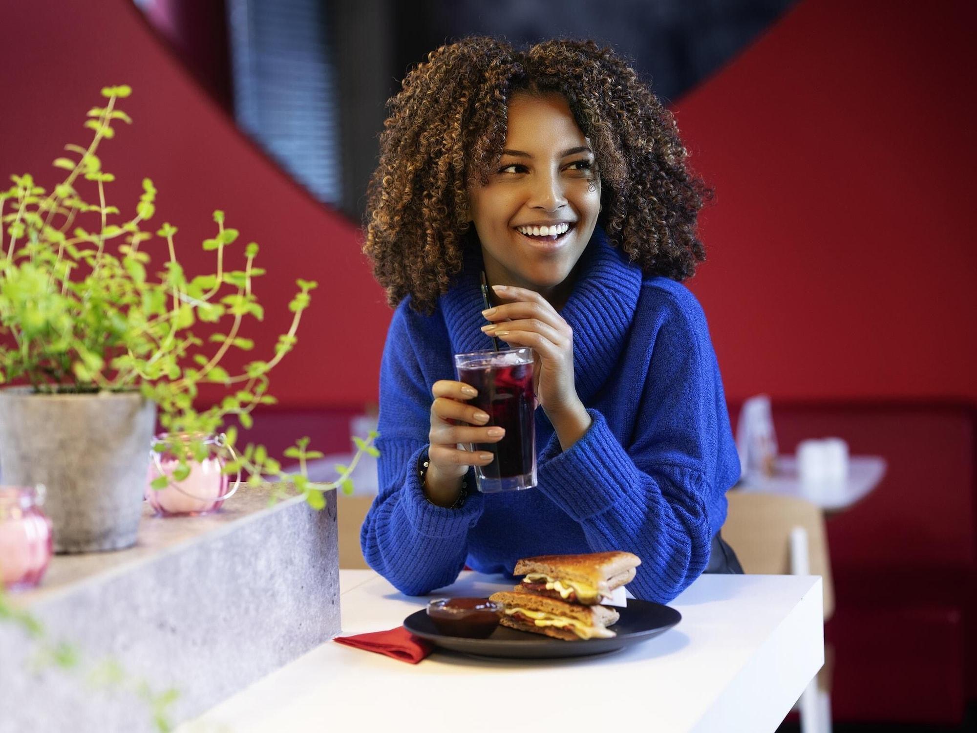 Bar/Salón Ibis Belo Horizonte Liberdade