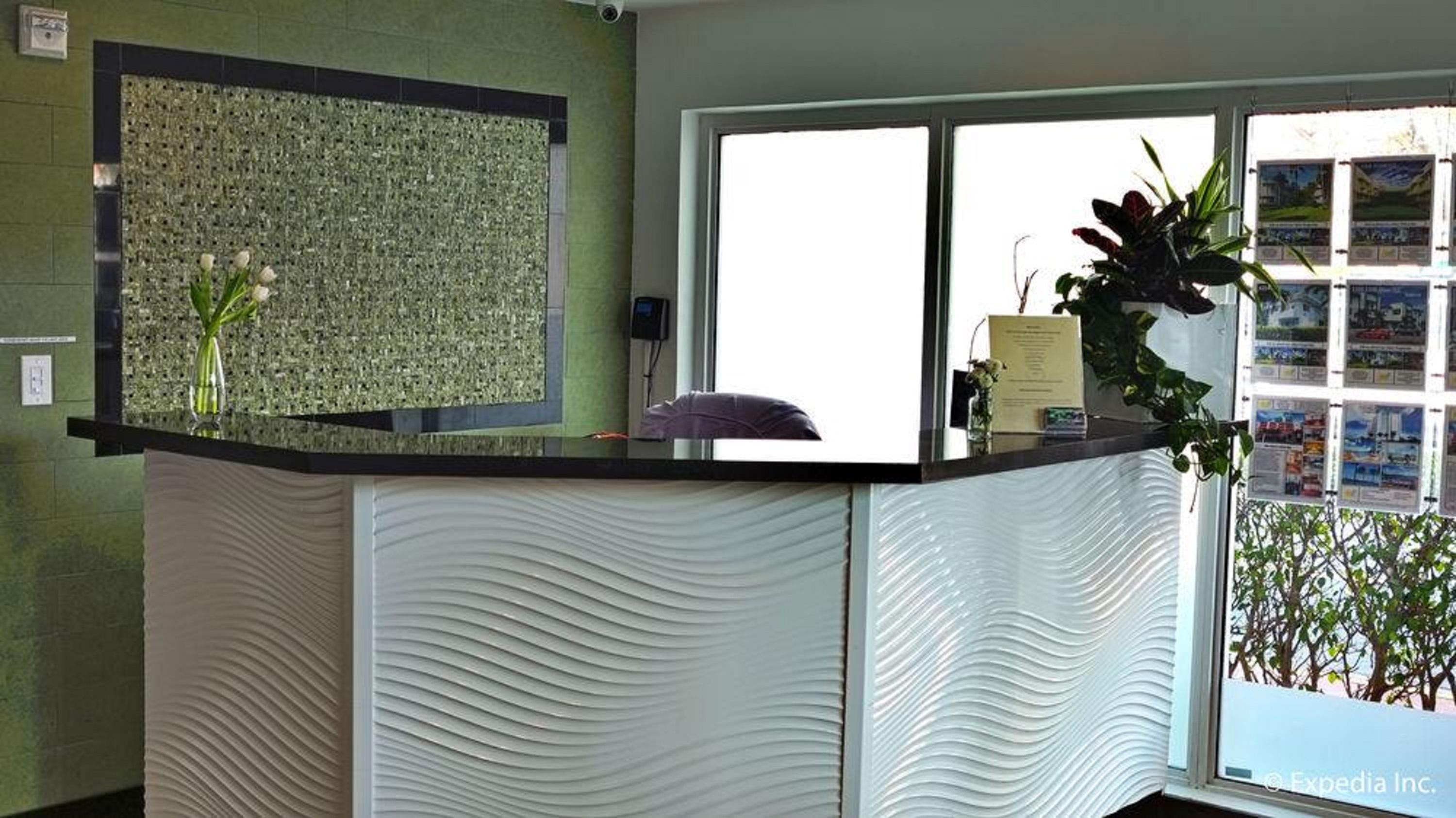 Vista Lobby Suites on South Beach