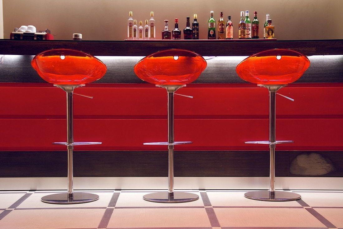 Bar/Salón Heliotrope Hotels