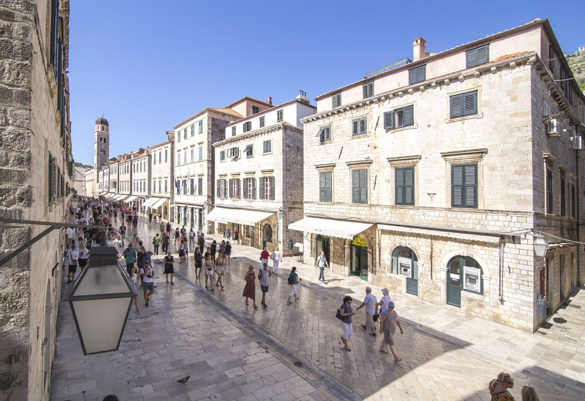 Vista Exterior Villa 5db