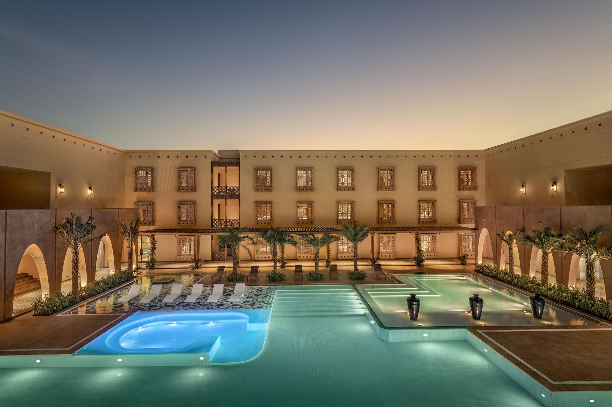 Vista Piscina Time Square Resort & Spa, Bhuj