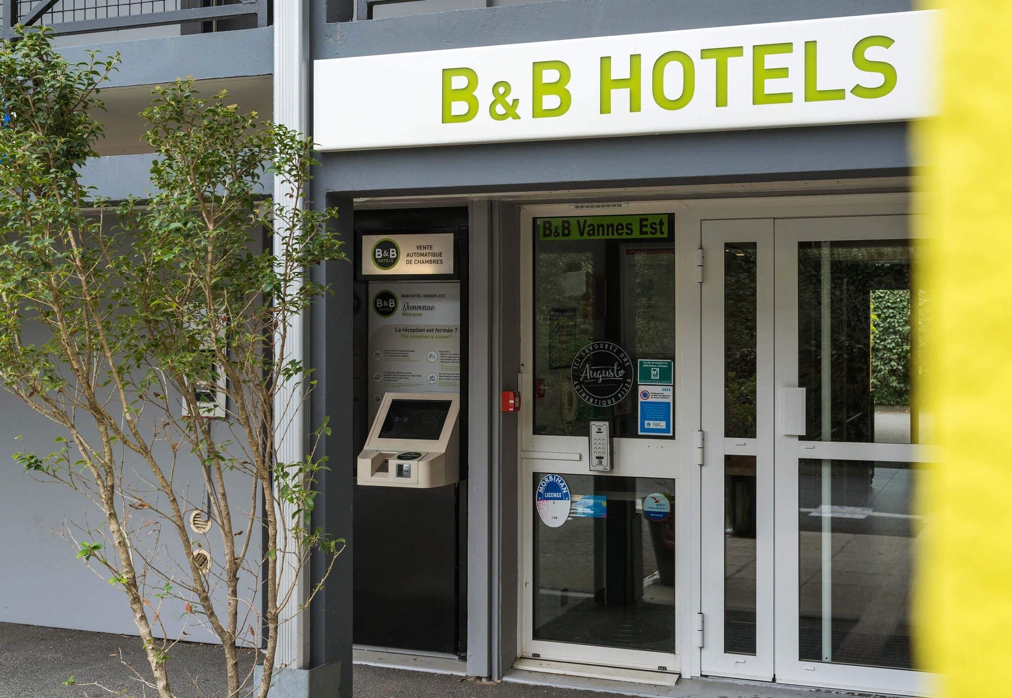 Vista Exterior B&B HOTEL Vannes Est Golfe du Morbihan