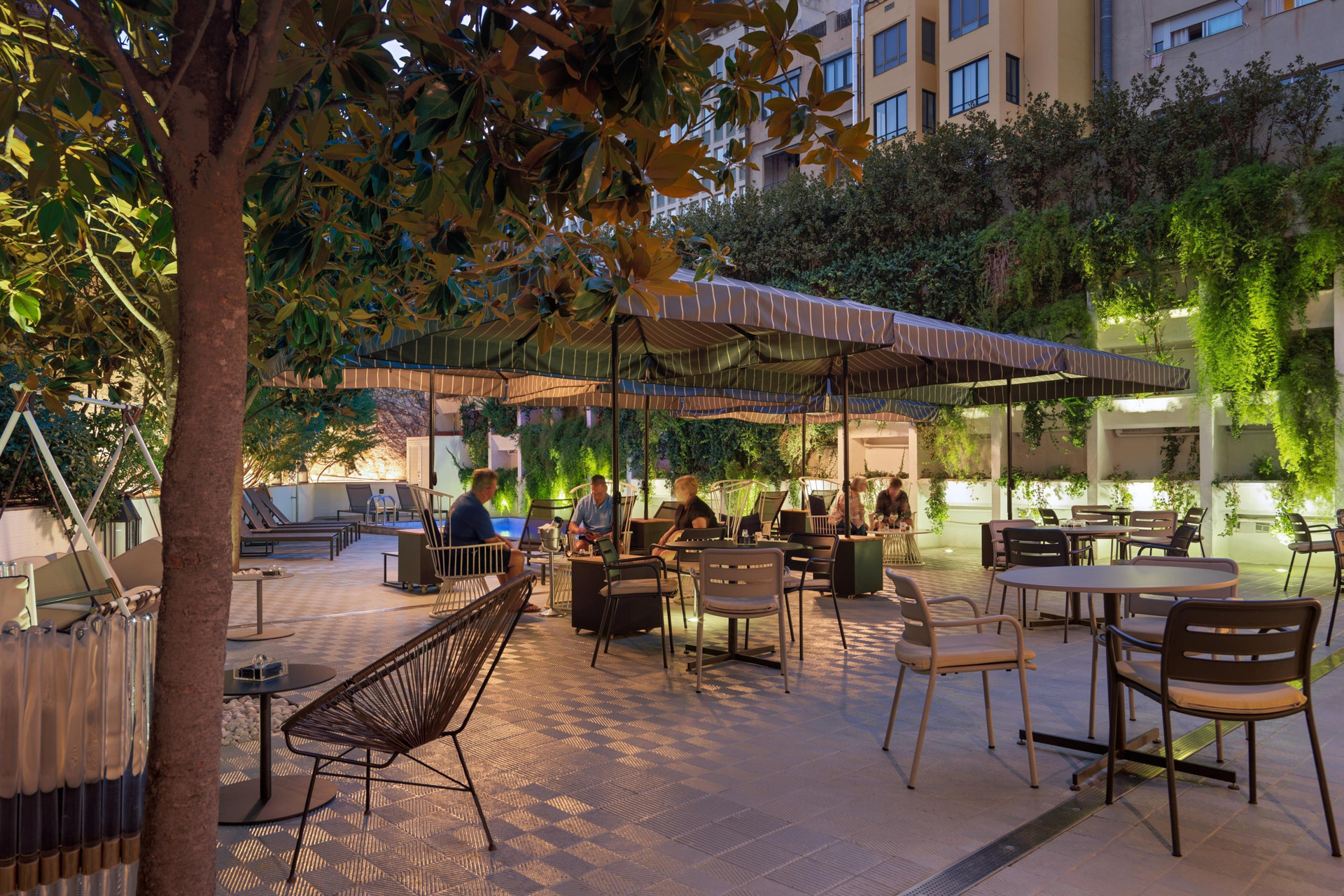 Bar/Salón H10 Metropolitan