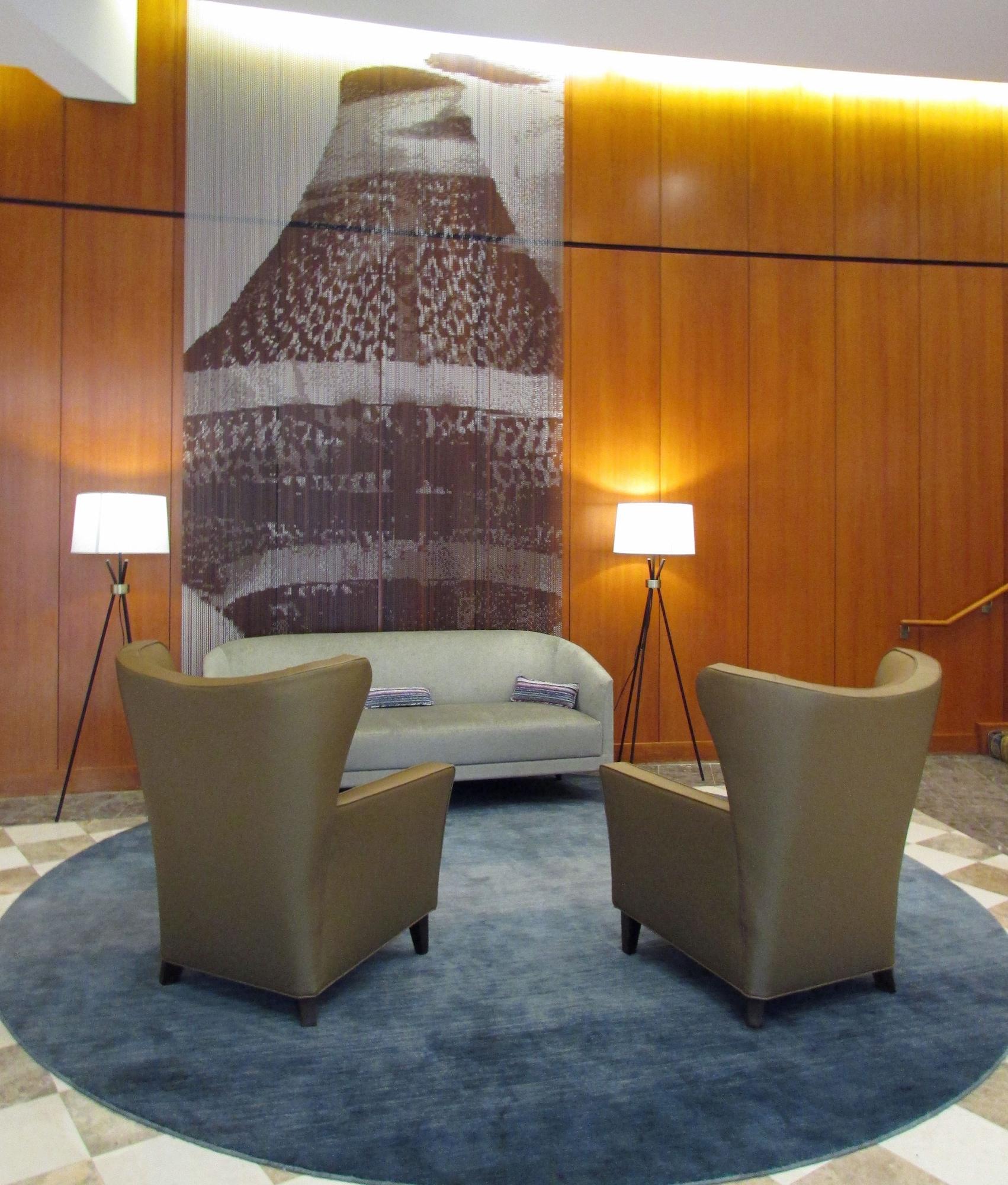 Vista Lobby Crowne Plaza Cleveland at Playhouse Square by IHG