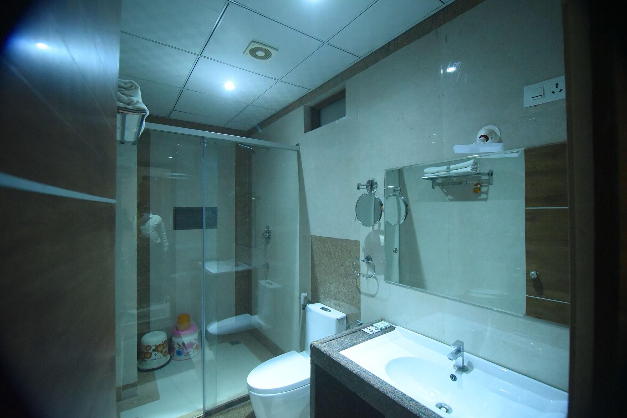 Equipamiento de Habitación R Empire Revtree