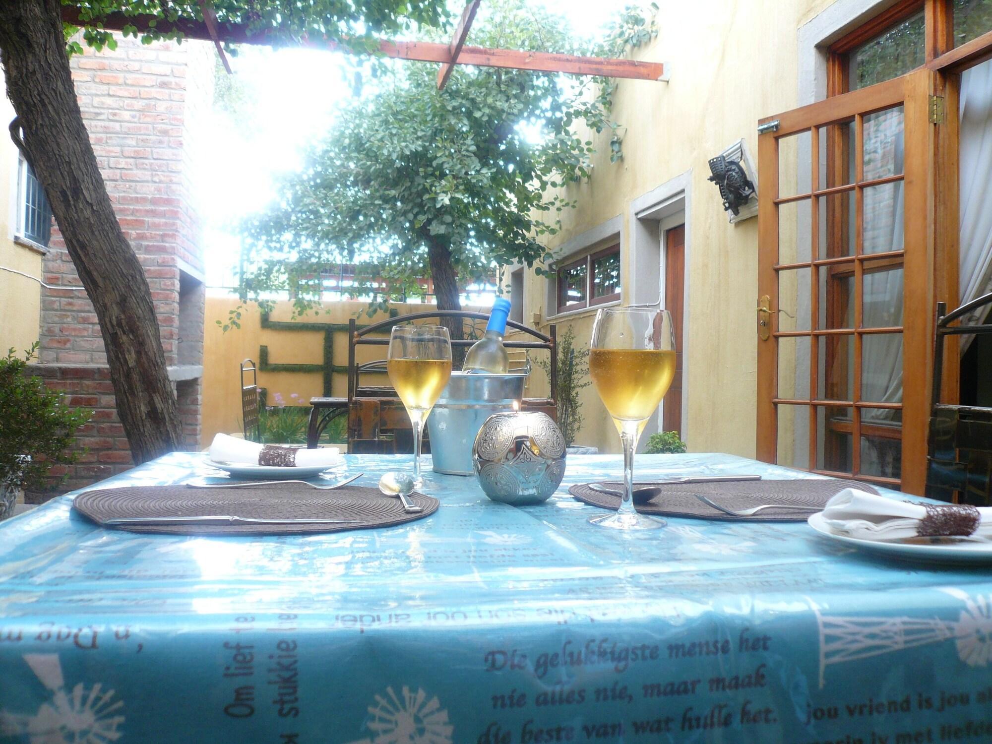 Restaurant 17 on Bird Guest House