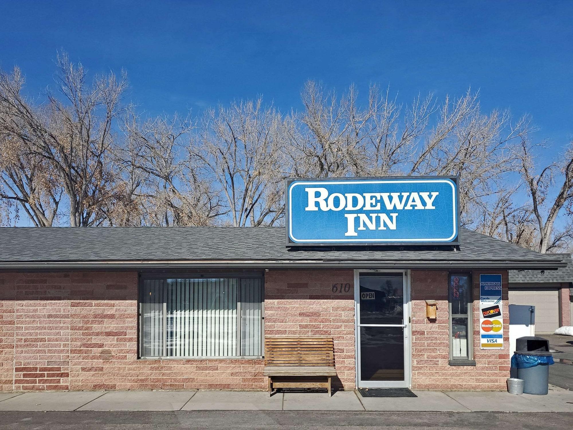 Varios Rodeway Inn