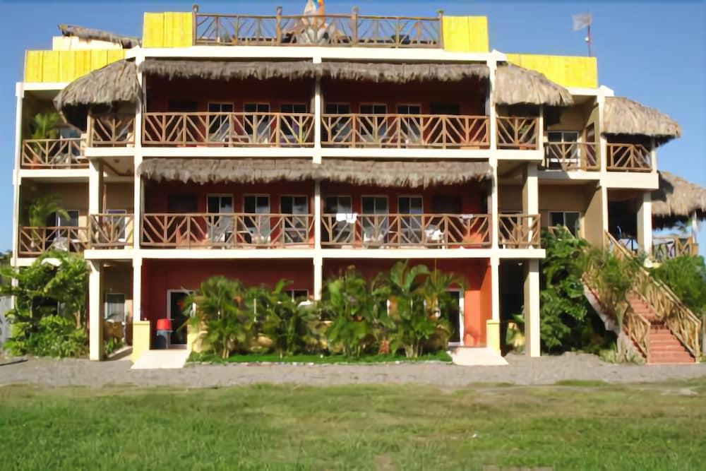 Vista Exterior Grissy's Hotel