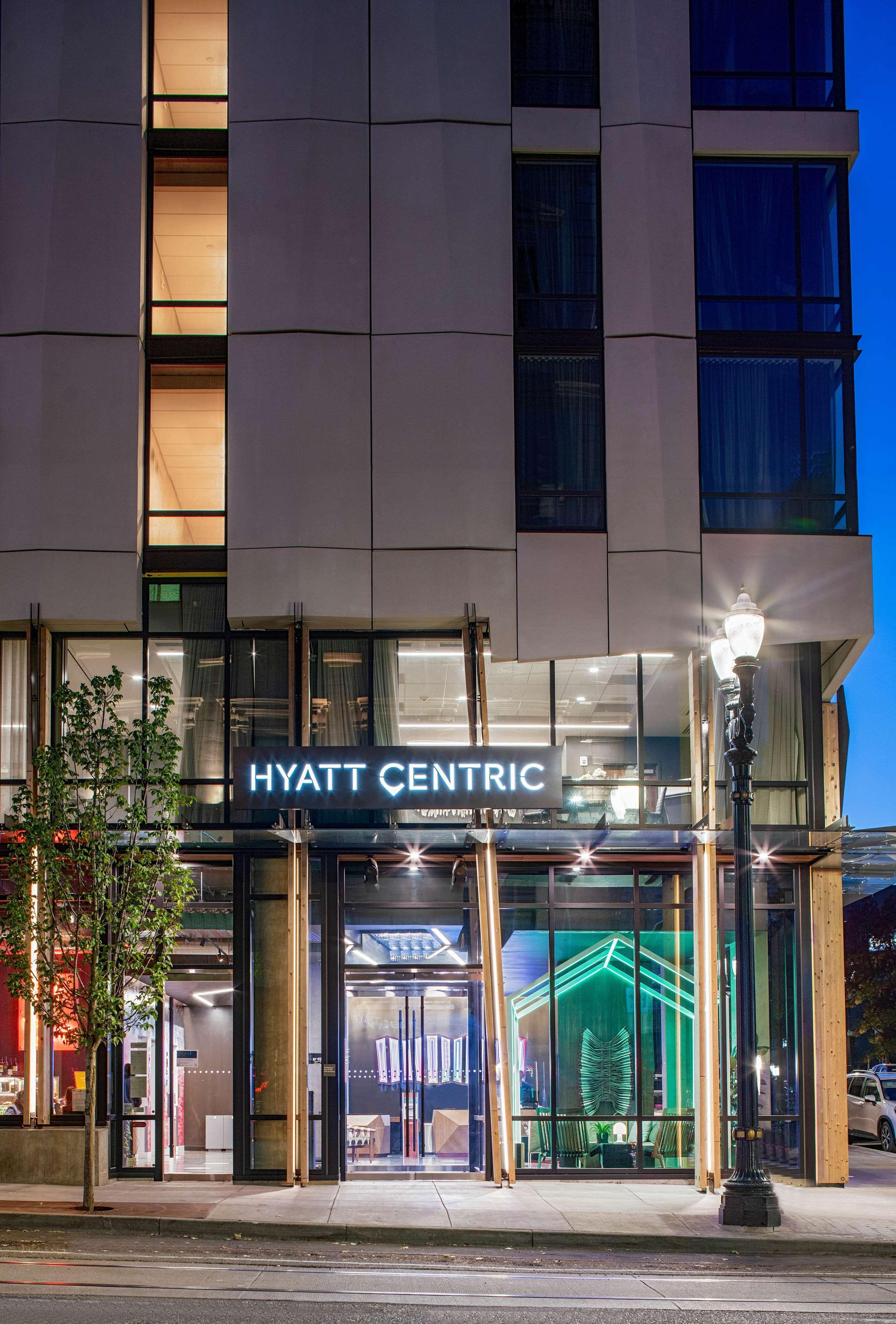 Vista Exterior Hyatt Centric Downtown Portland
