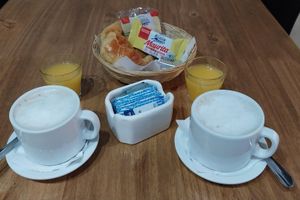 Alojamiento - Uman Hotel (Motel)