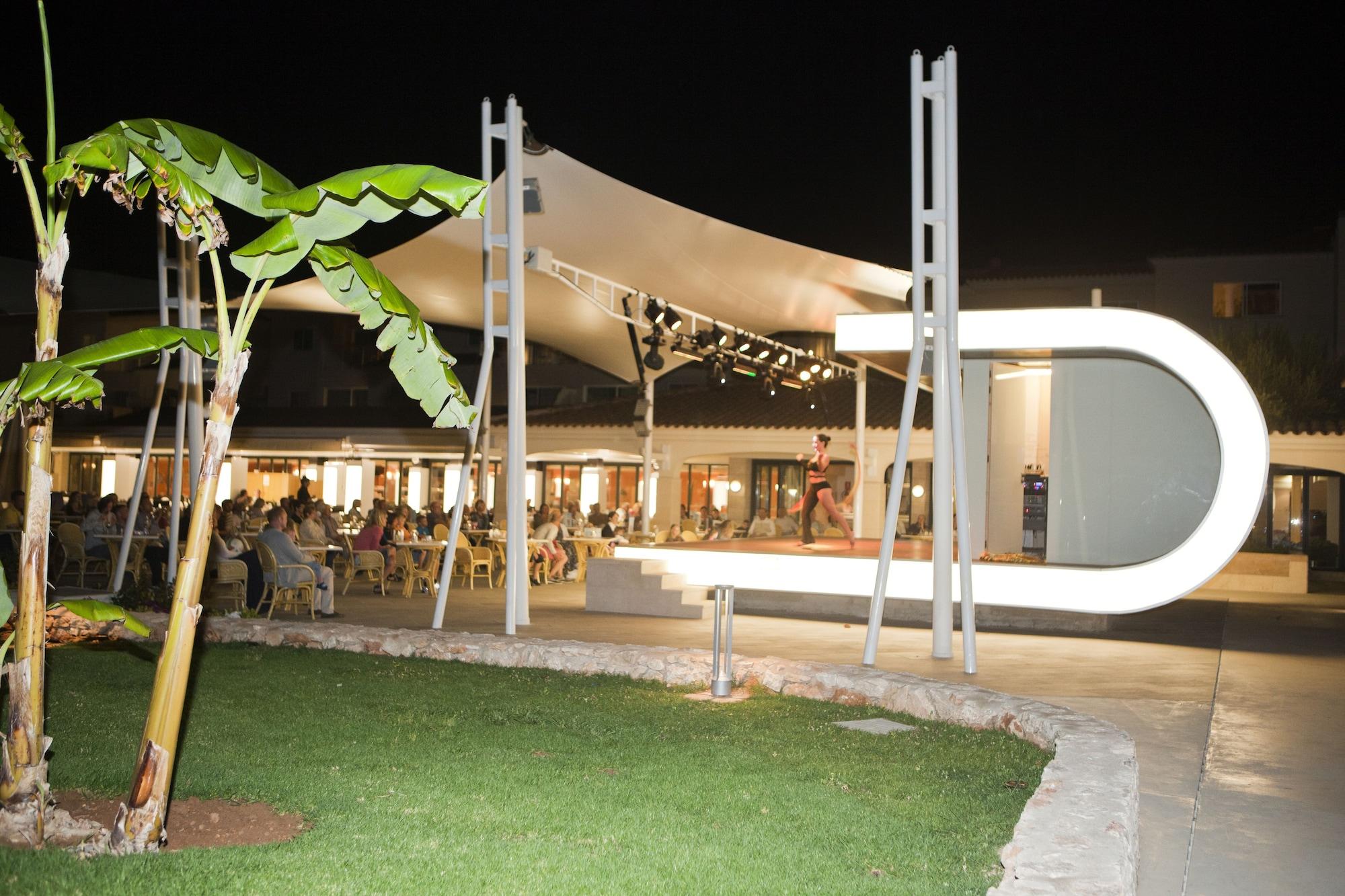 Vista Exterior Aparthotel Isla de Cabrera