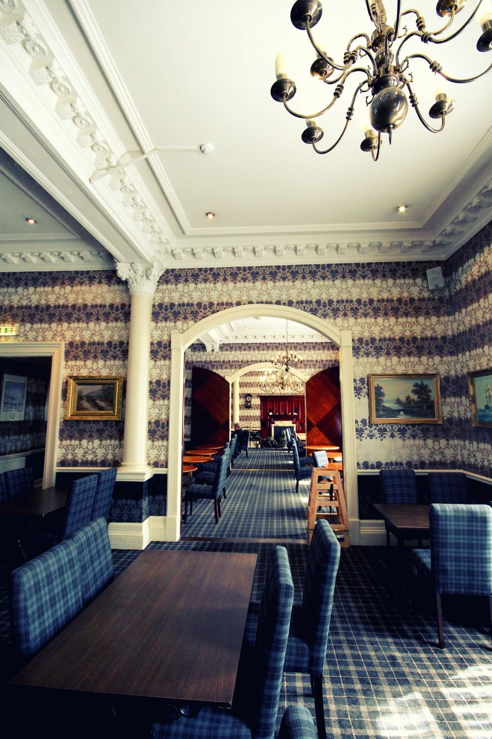 Vista Lobby Alexander Thomson Hotel