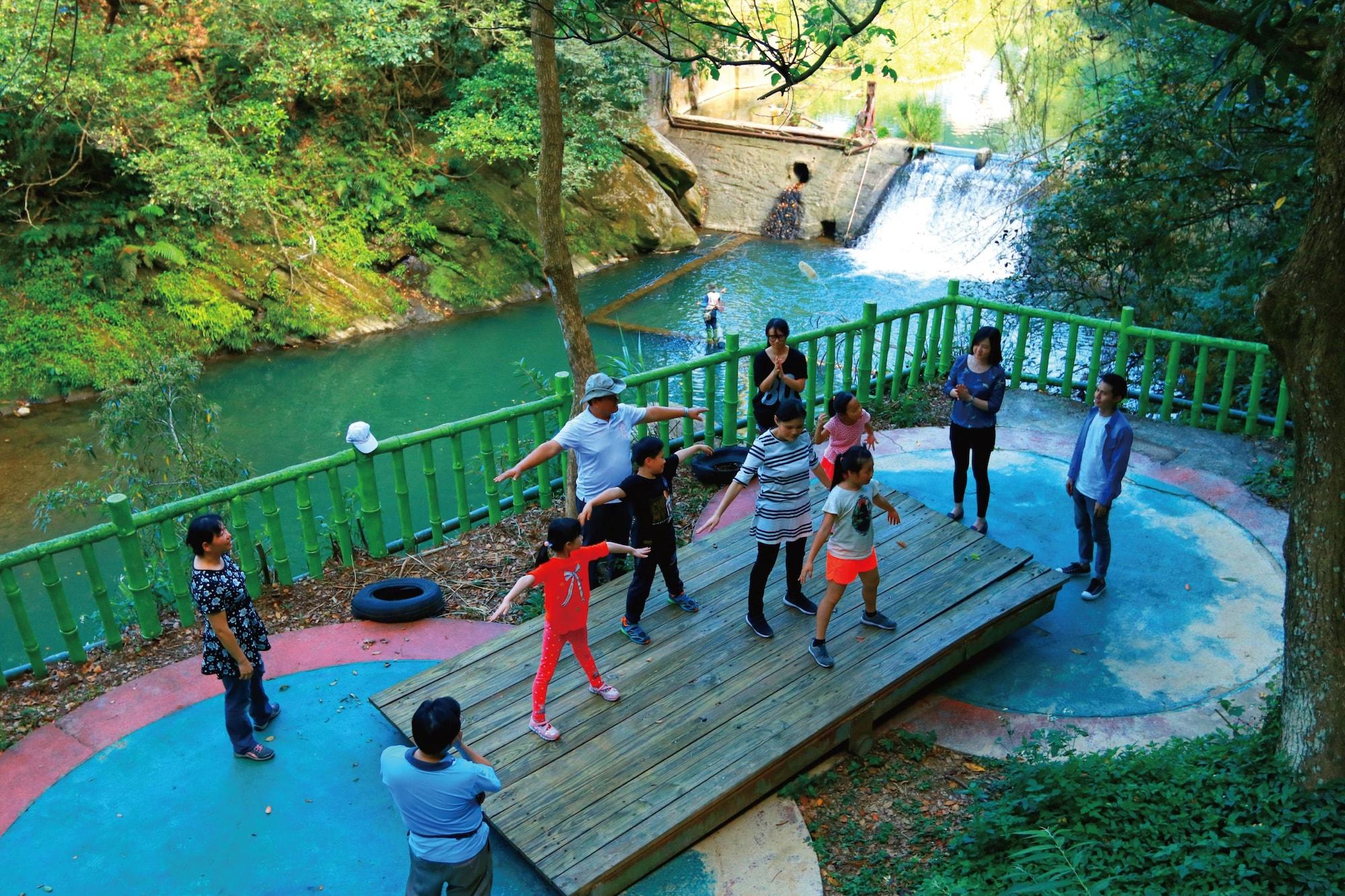 Gimnasio Uni-Resort Mawutu