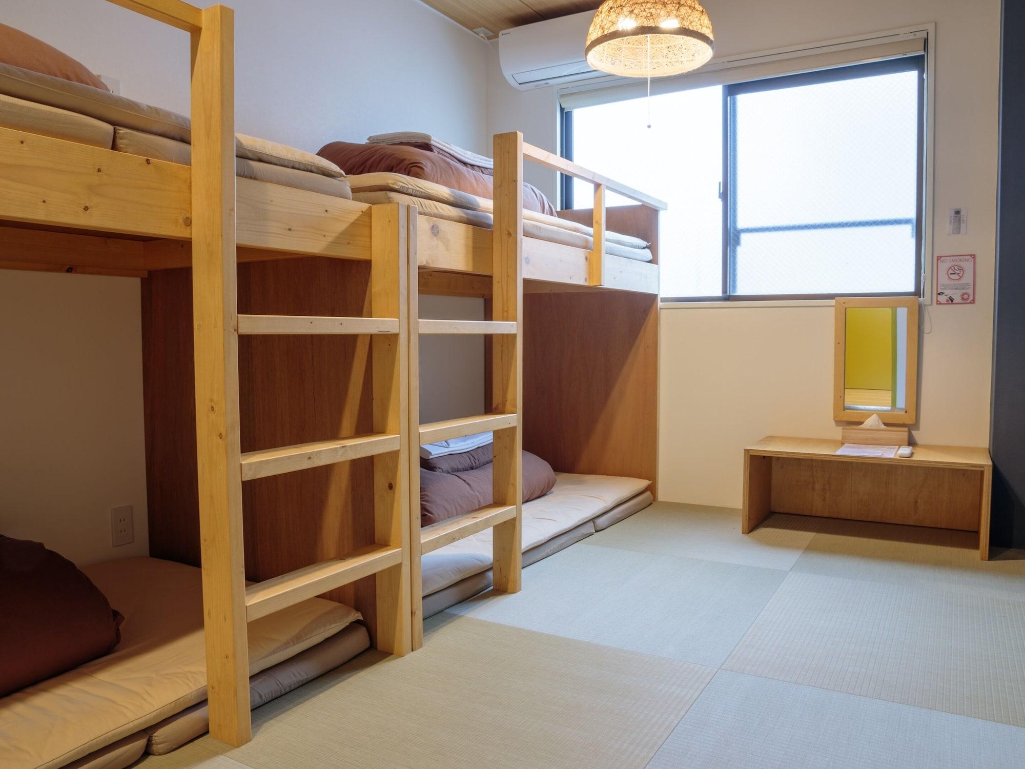 Habitación J-Hoppers Osaka Universal - Hostel