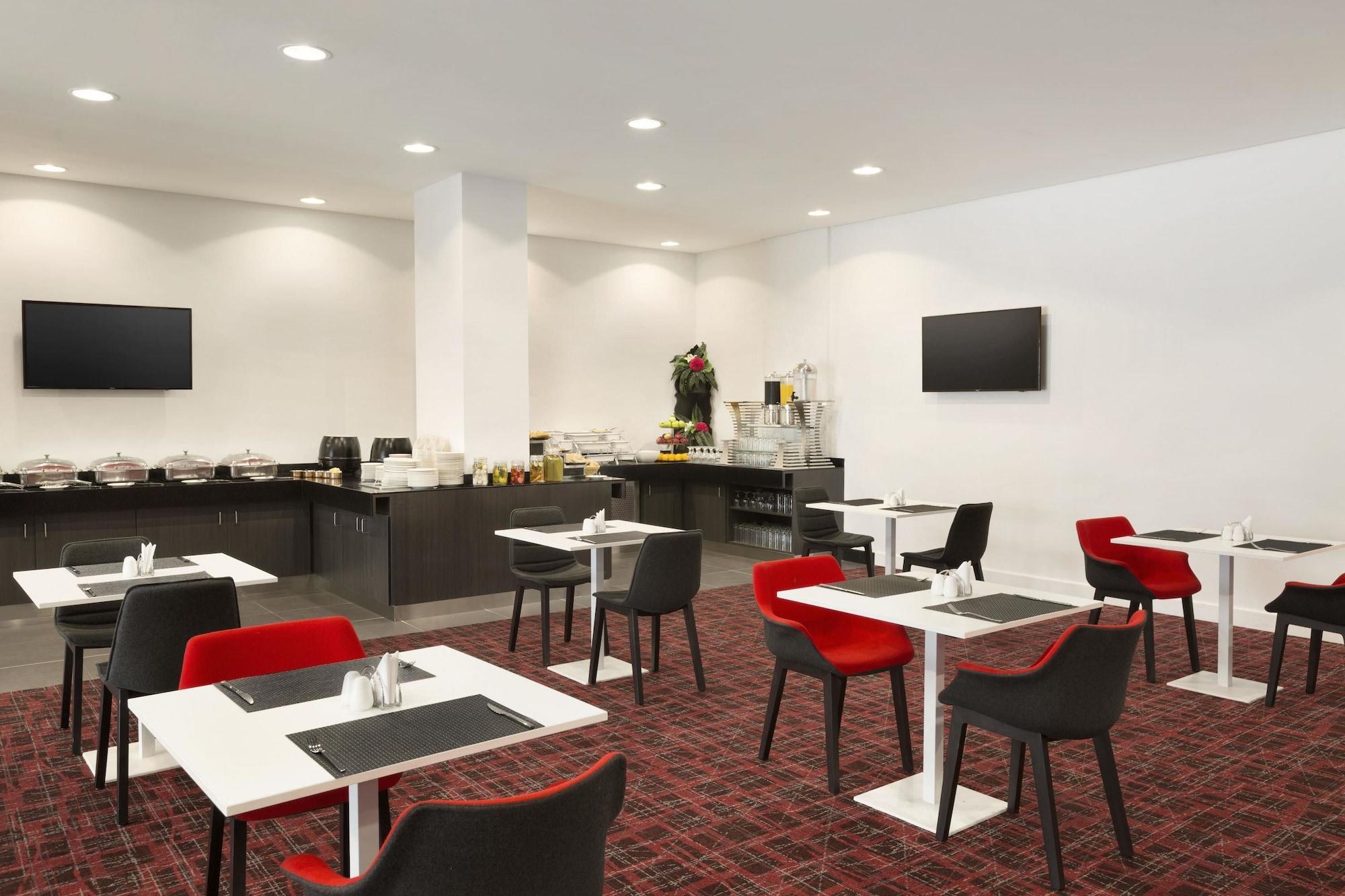 Restaurant Ramada Encore by Wyndham Al Khobar Olaya
